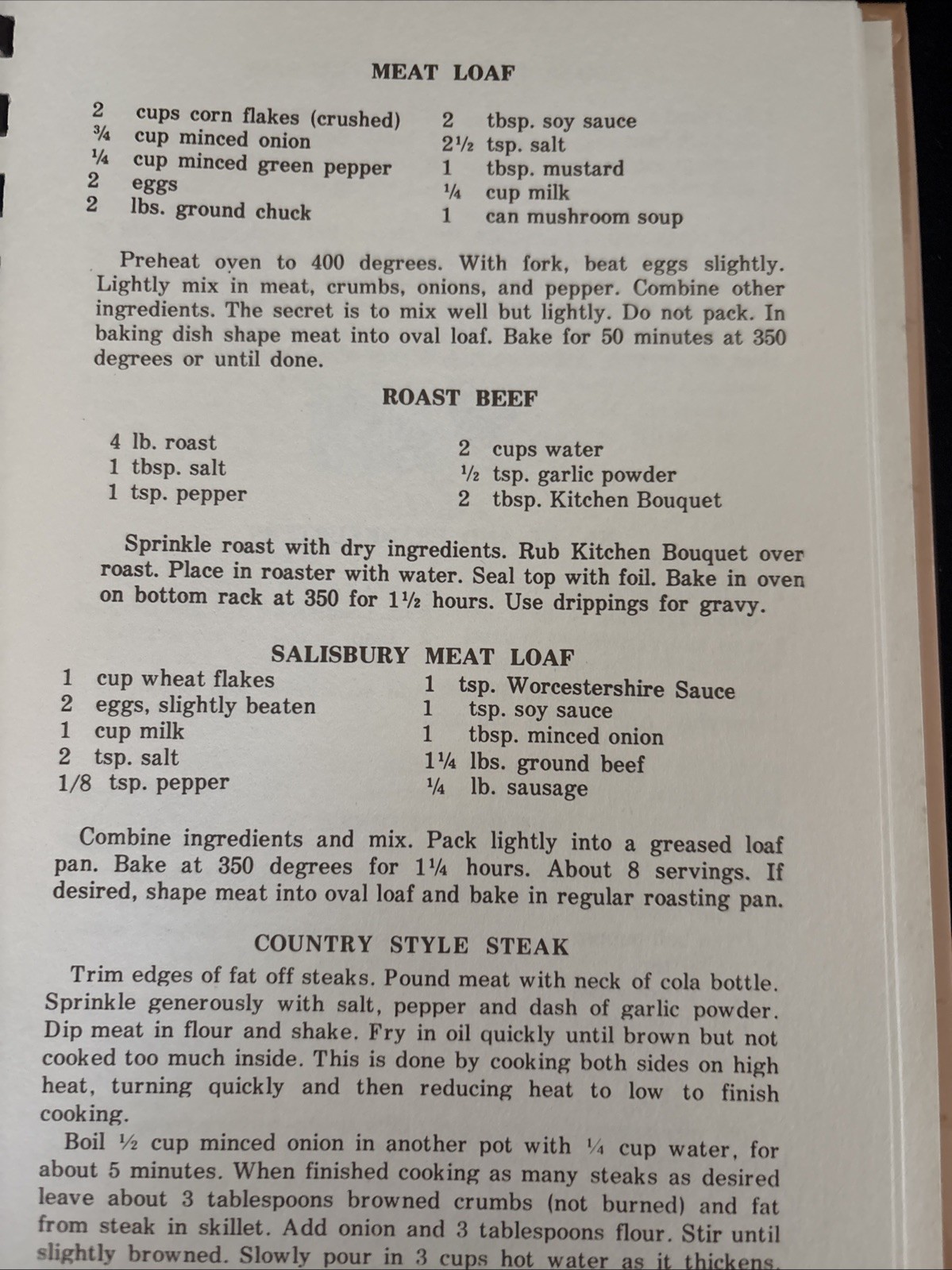 1995 SAVANNAH, GA, MRS. WILKES BOARDING HOUSE FAMOUS RECIPES COOKBOOK 106 PAGES