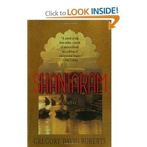 Shantaram by Gregory David Roberts (2004) Paperback – paperback Gregory Davi…