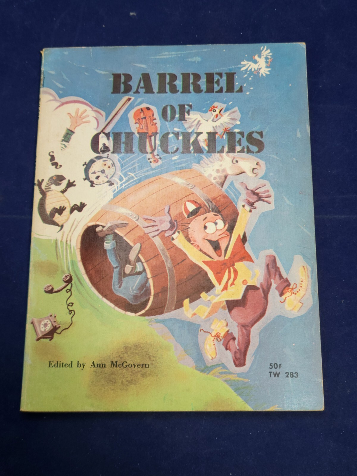 BARREL OF CHUCKLES by Ann McGovern 1969 9th Print Scholastic Book ~ USA