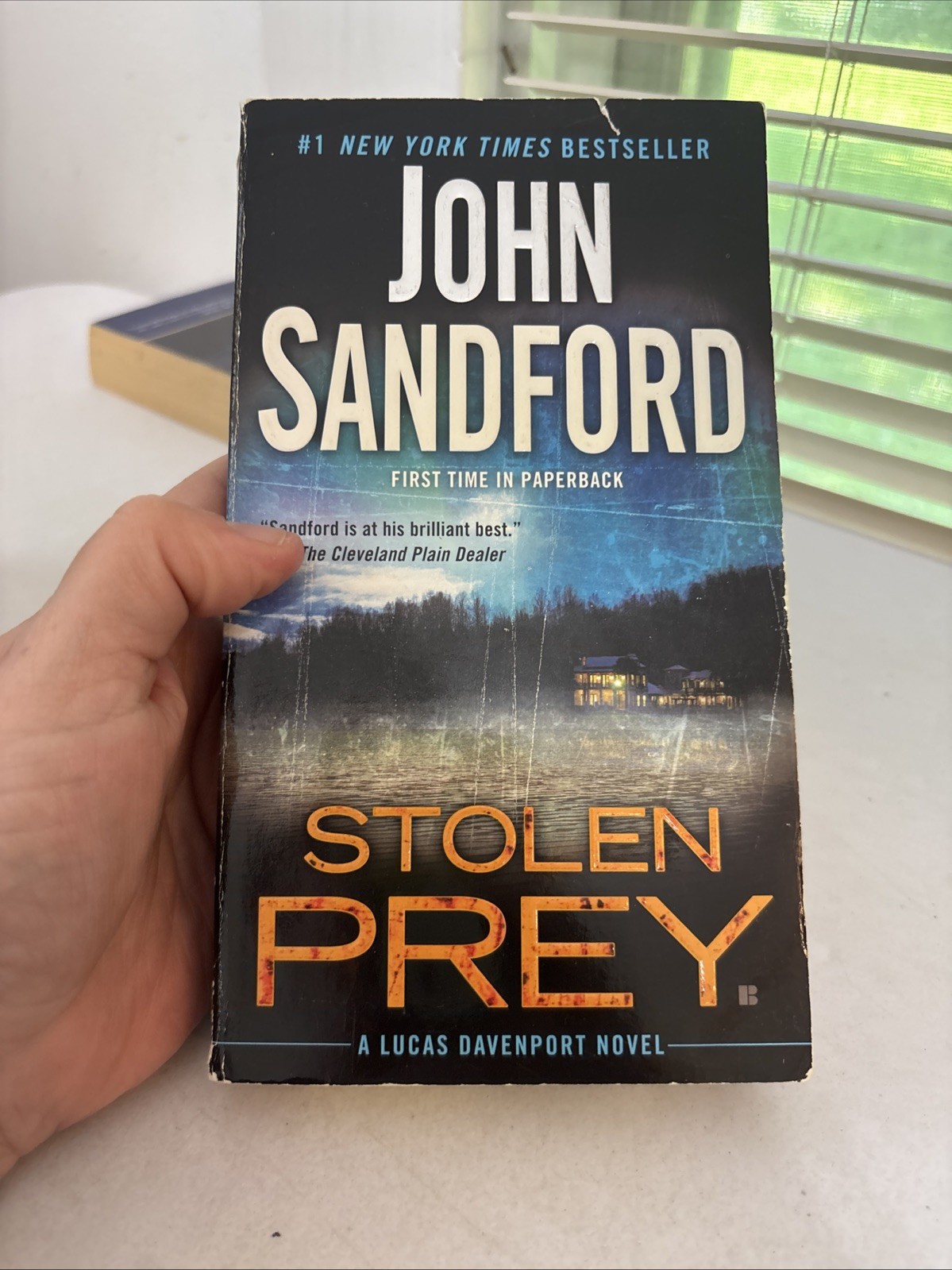 Lot of 10 – Mystery and Thrillers – Mixed Authors – FREE SHIPPING