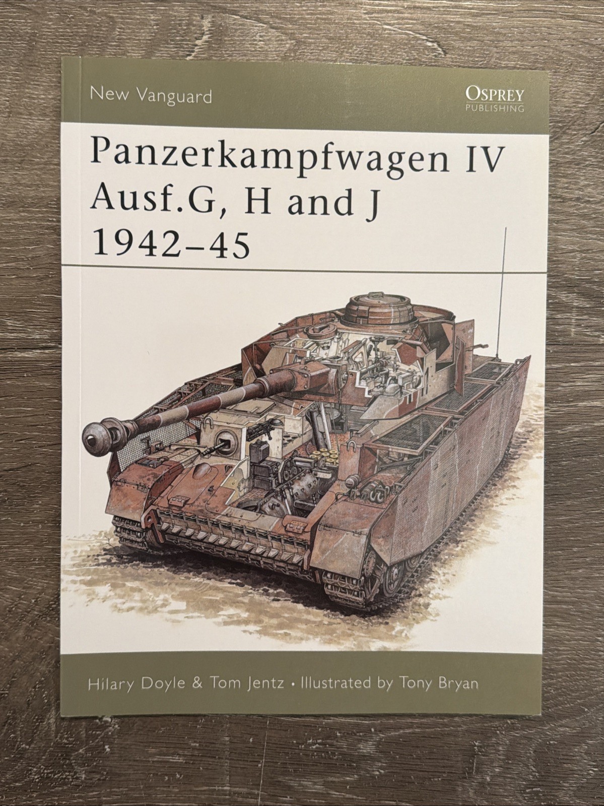 New Vanguard Osprey Lot IS-2 Heavy Tank, Armoured Cars, Panzerkampfwagen IV WWII