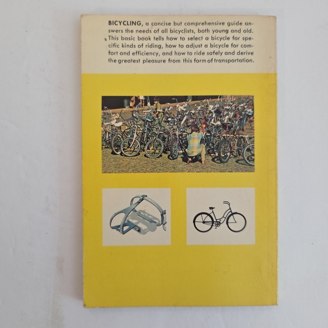 Bicycling: A Golden Guide Book PB ~1972 Small Golden Press 🚲 1st Print