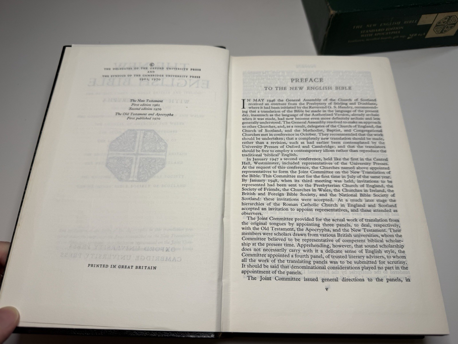 Oxford Cambridge NEB New English Bible Leatherex Apocrypha Bevelled Boards 65A