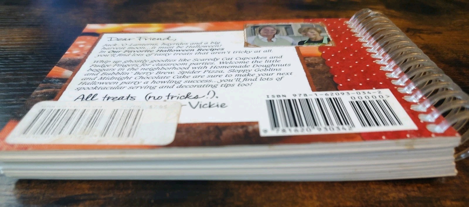 Gooseberry Patch Our Favorite Halloween Recipes Book 2012 Spiral Bound 6″x4.25″