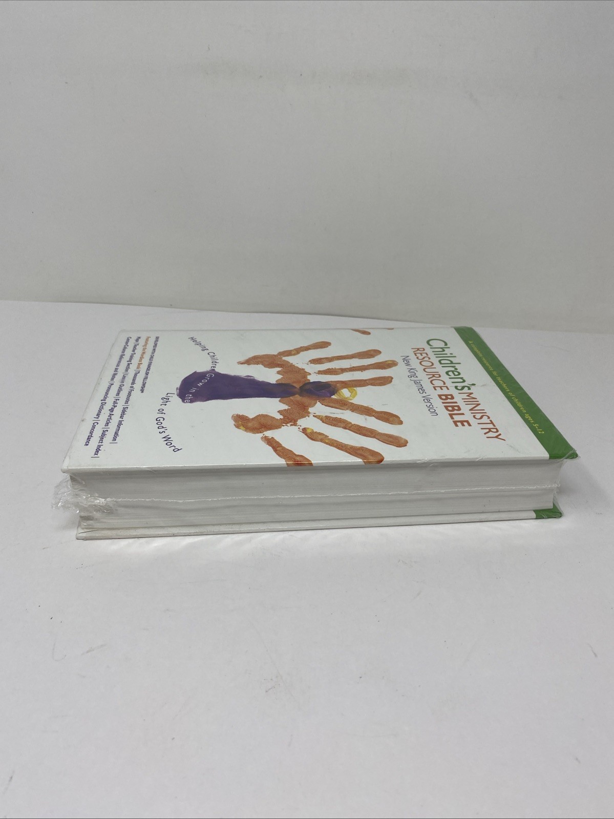 Children’s Ministry Resource Bible NKJV Helping Children NEW SEALED w/ Shelfwear