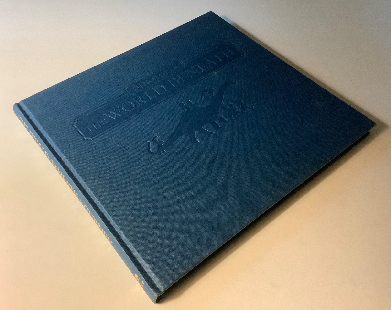 DINOTOPIA: THE WORLD BENEATH Written & Illus. by James Gurney 1st Ed. 1995 HC/DJ