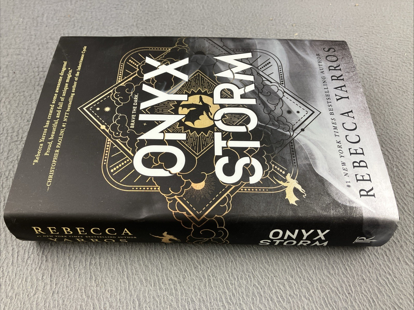 Onyx Storm (Standard Edition) Rebecca Yarros (2025, Hardcover) -1st Edition