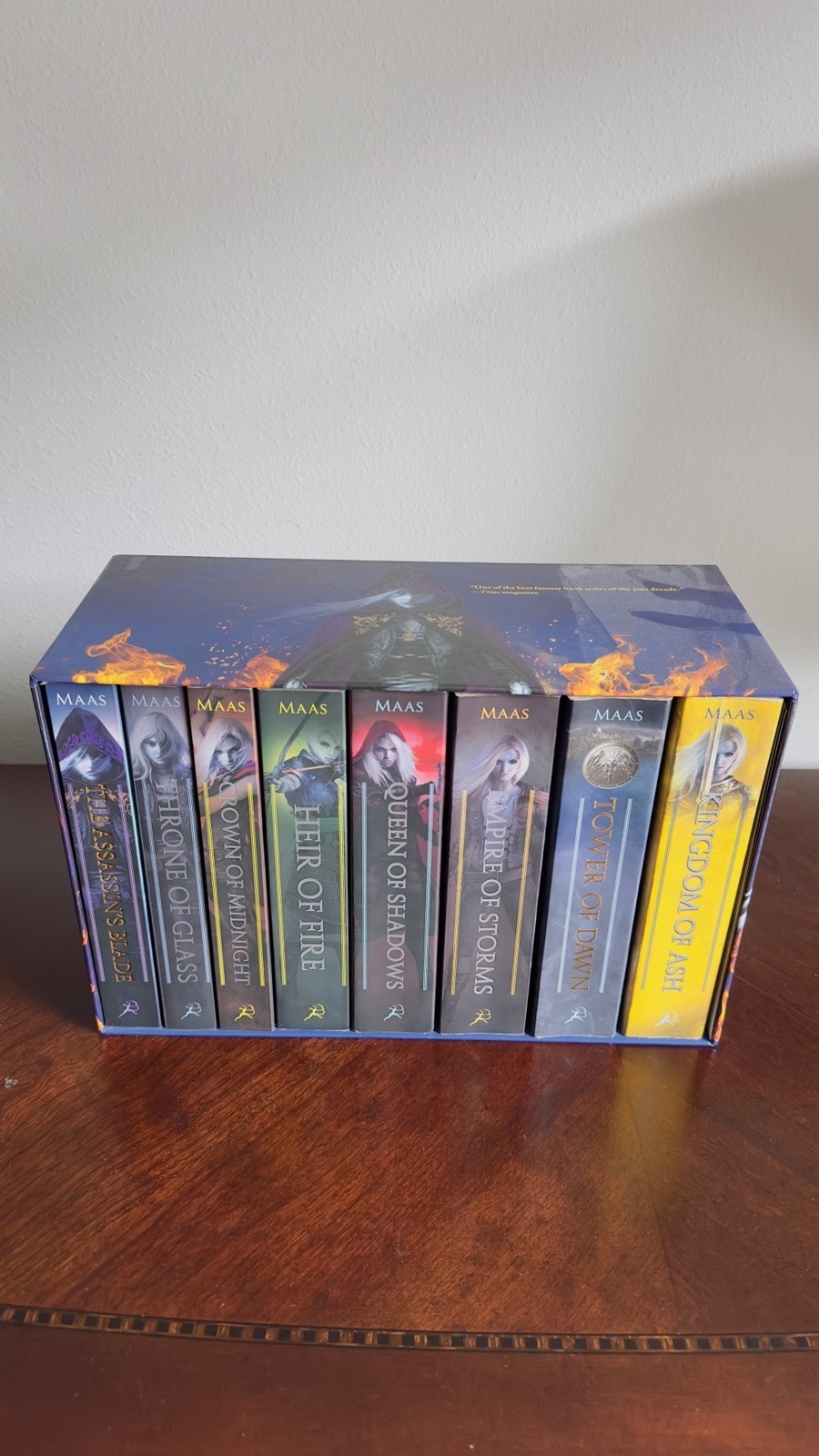 W/ POSTER Throne of Glass OOP ORIGINAL Cover Paperback Box Set Sarah J. Maas