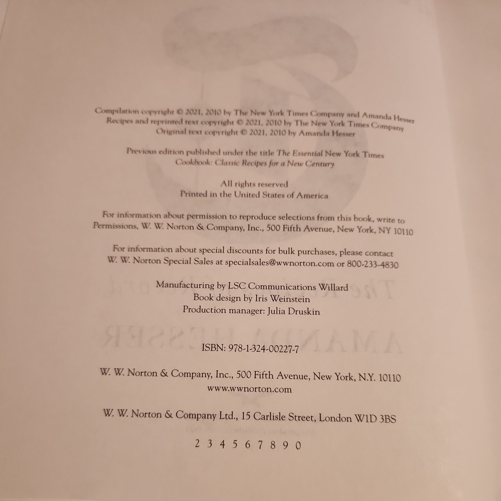 The Essential New York Times Cookbook: The Recipes of Record hardcover, hesser