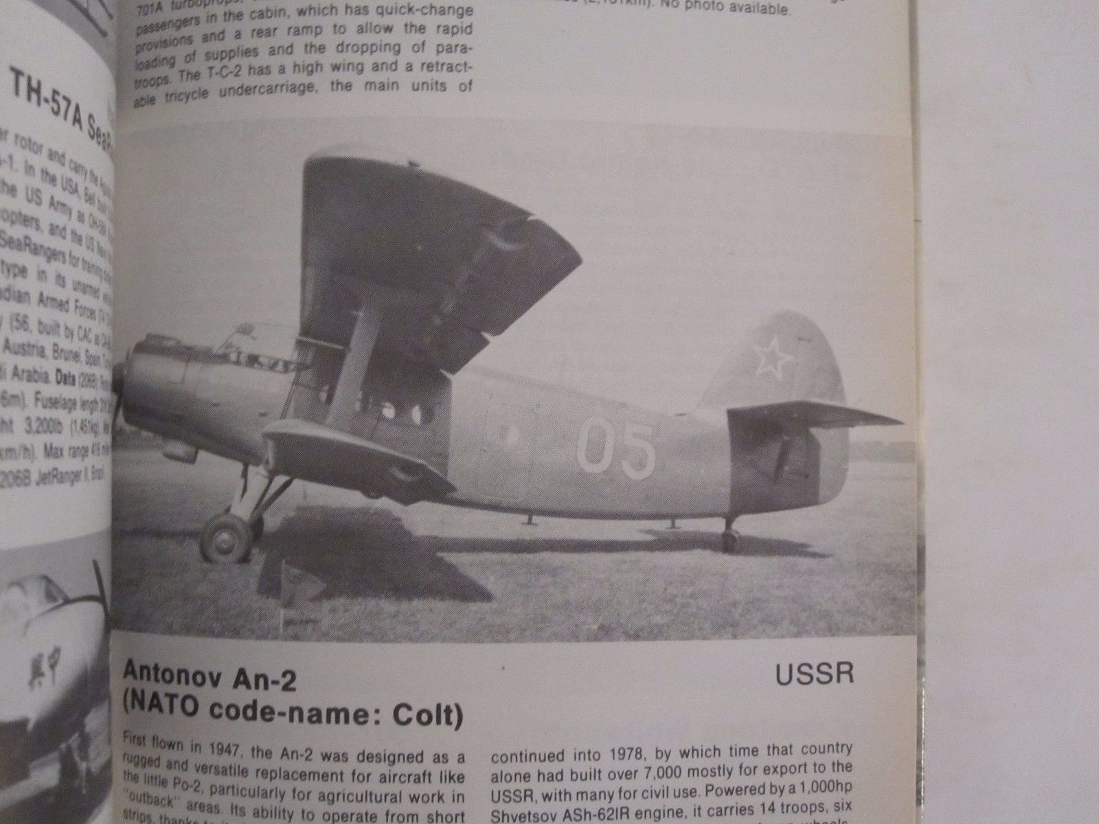 Military Aircraft of the World – 223 pages, BW Photos