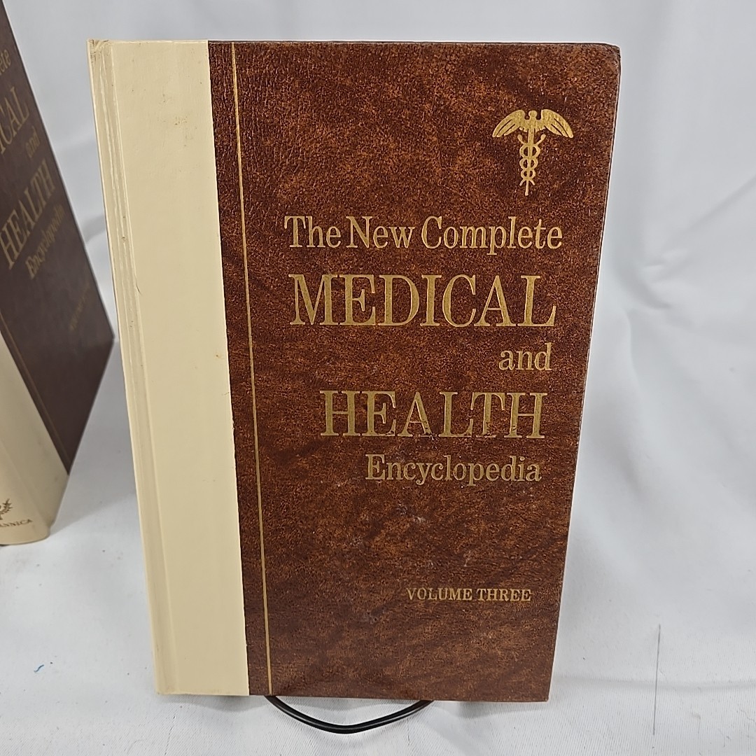 1982 Vintage – The New Complete Medical and Health Encyclopedia Four Volume Set