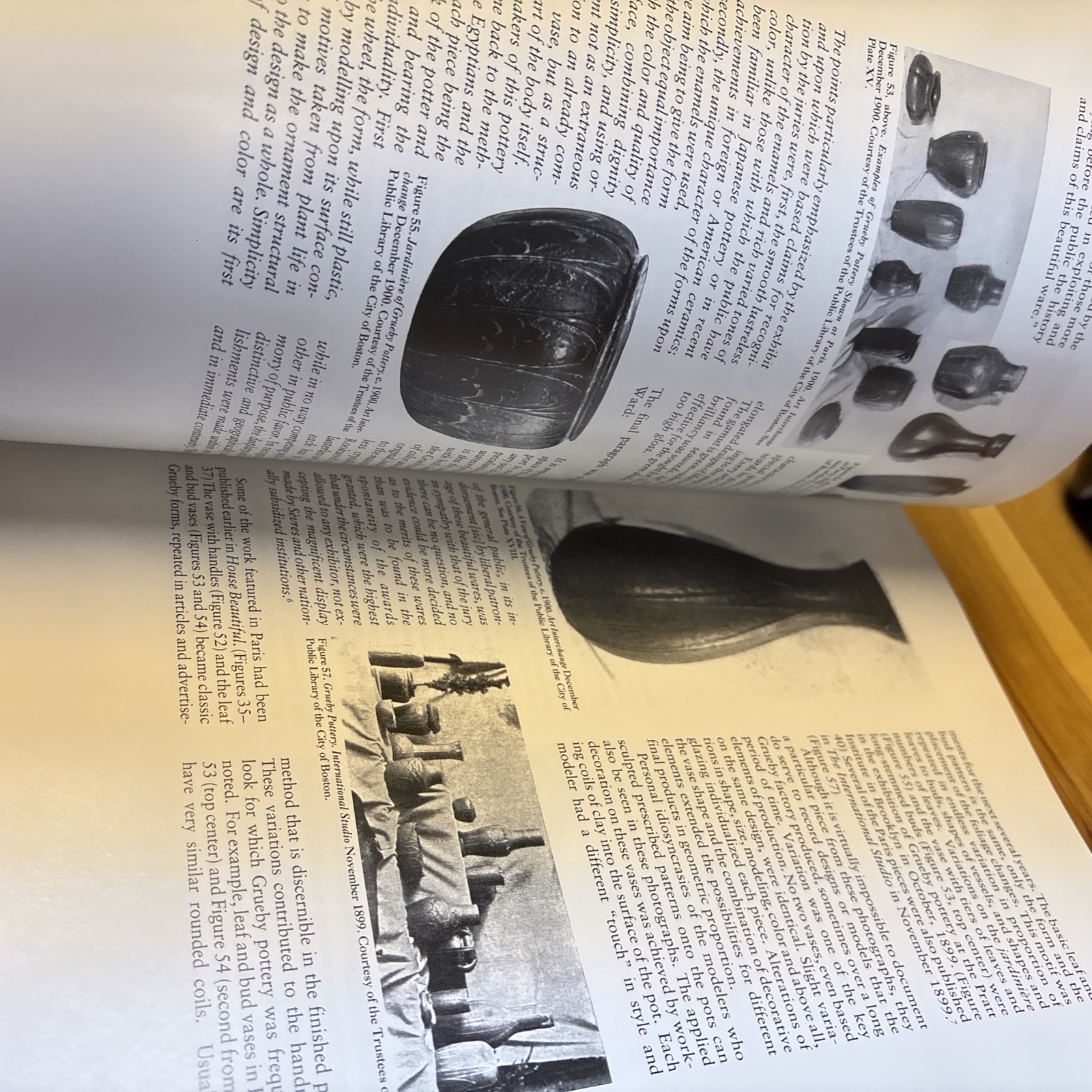 THE CERAMICS OF WILLIAM H. GRUEBY. THE SPIRIT OF THE NEW Idea Susan Montgomery