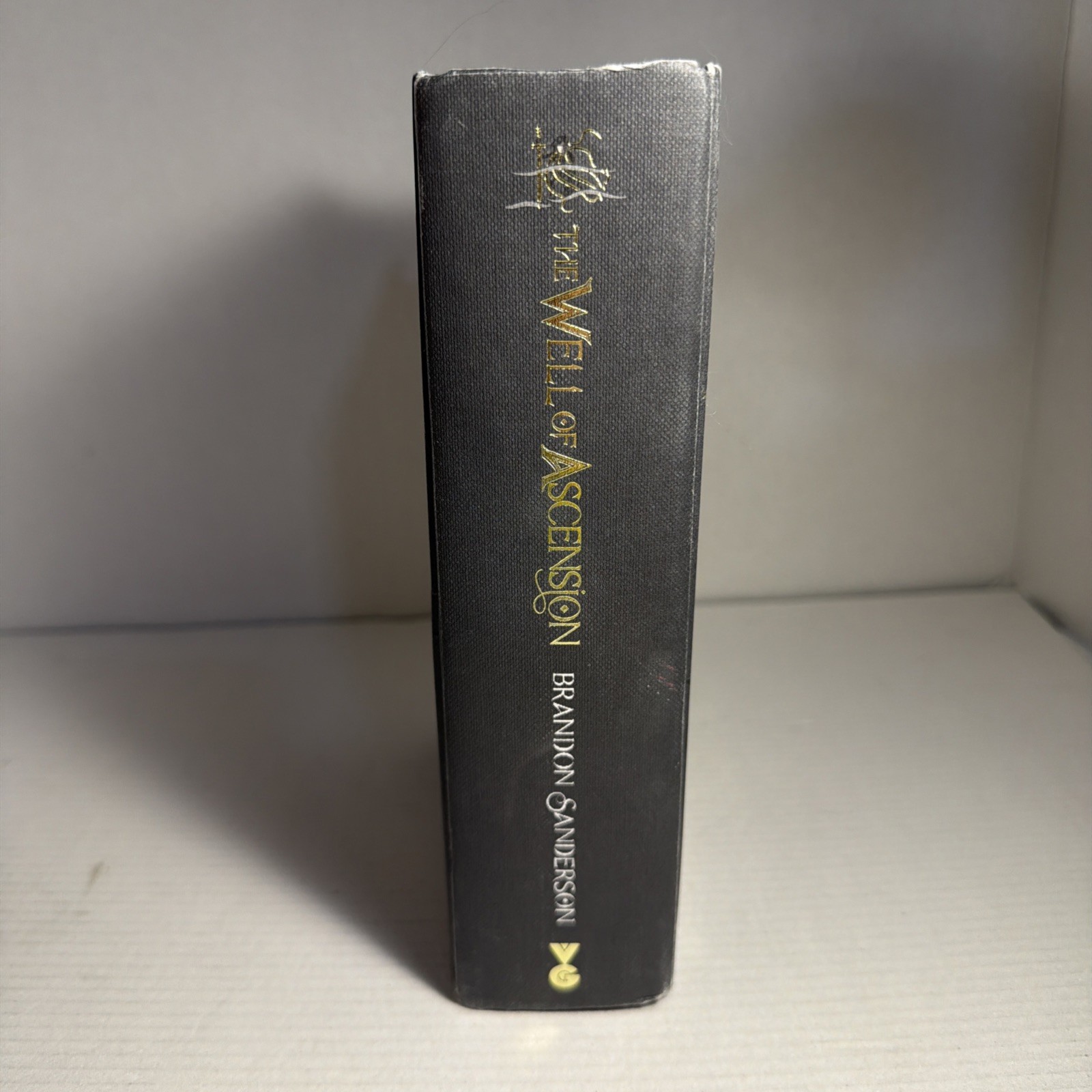Well of Ascension Mistborn #2 Brandon Sanderson Hardcover *Heavy damage