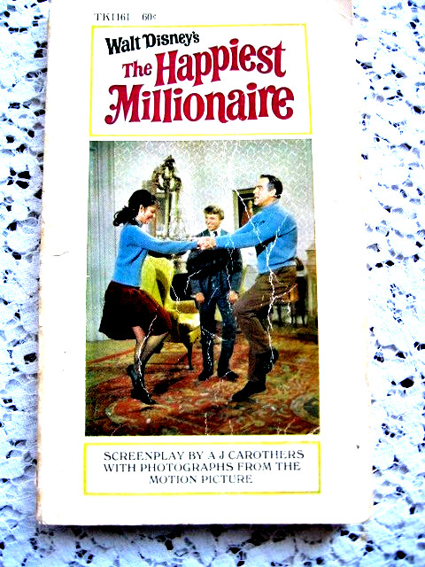 LOT/14 ASSORTED 1960-70s TV SHOW FAVORITES-DISNEY MOTION PICTURE PAPERBACK BOOKS