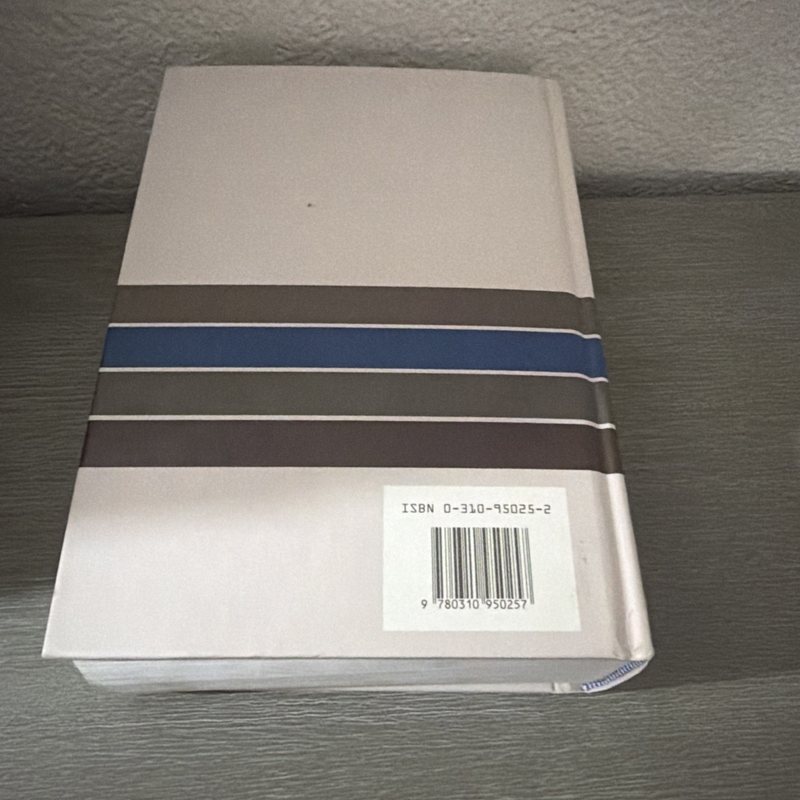 The New Layman’s Parallel Bible: King James Version, New International Versi…