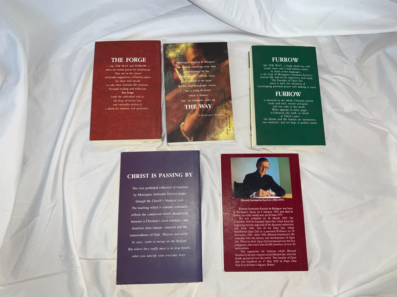 Escriva Book Lot Of 5 The Way, Forge, Furrow,Christ Is Passing Pocket Size Small