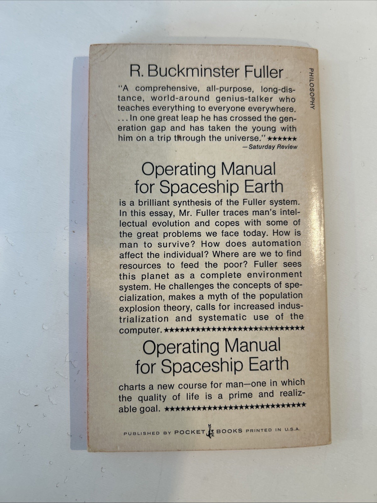 Operating Manual for Spaceship Earth, R. Buckminster Fuller VTG 1974 paperback