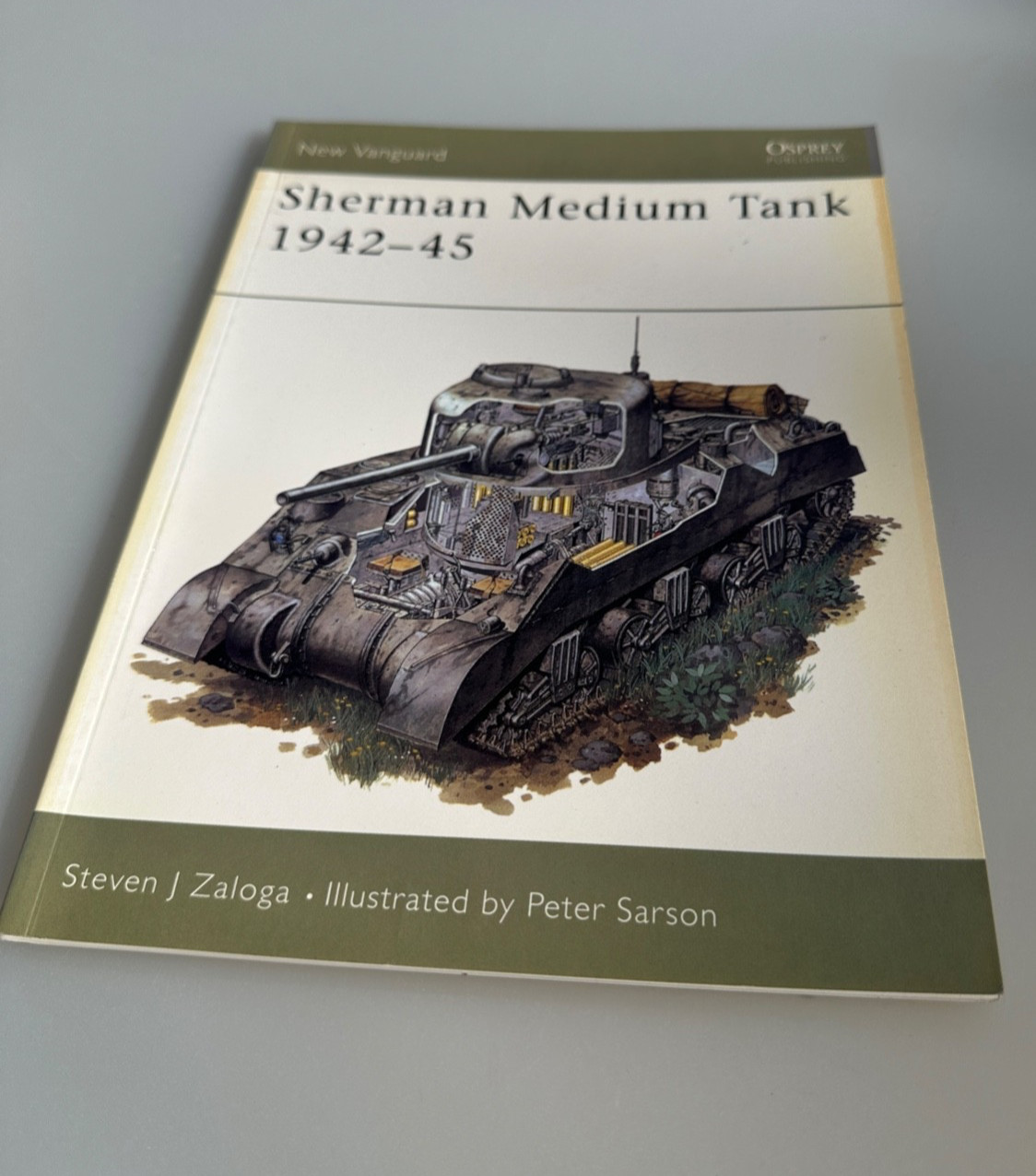Sherman Medium Tank 1942-45 by Steven J Zaloga Osprey Paperback
