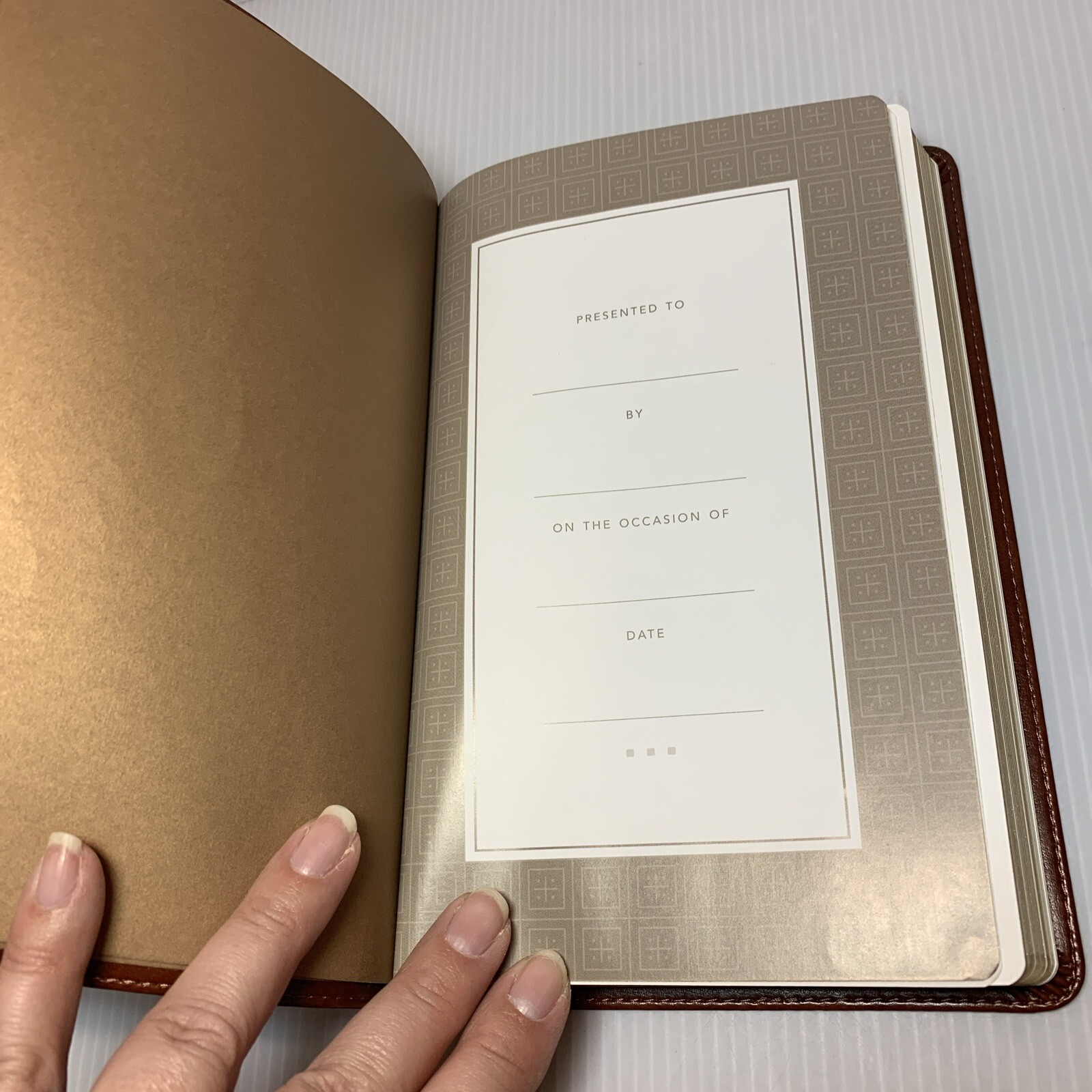 KJV Thinline Reference Bible, Filament-Enabled Edition, Red Letter, LeatherLike