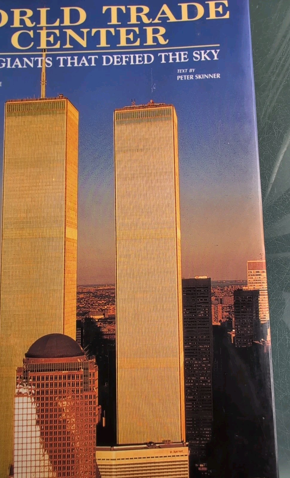 World Trade Center Oversized ( Tall ) HC Book Photos 9/11 Foldout Pages EXC Cond