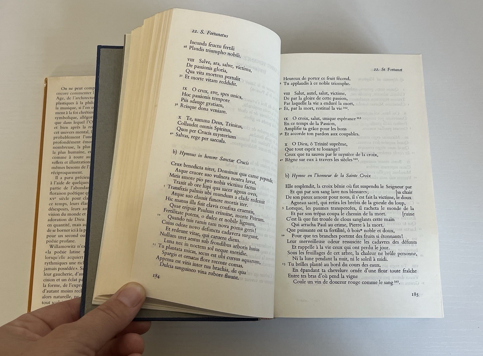Poesie latine chretienne du Moyen Age Desclee De Brouwer, 1971, HC/DJ