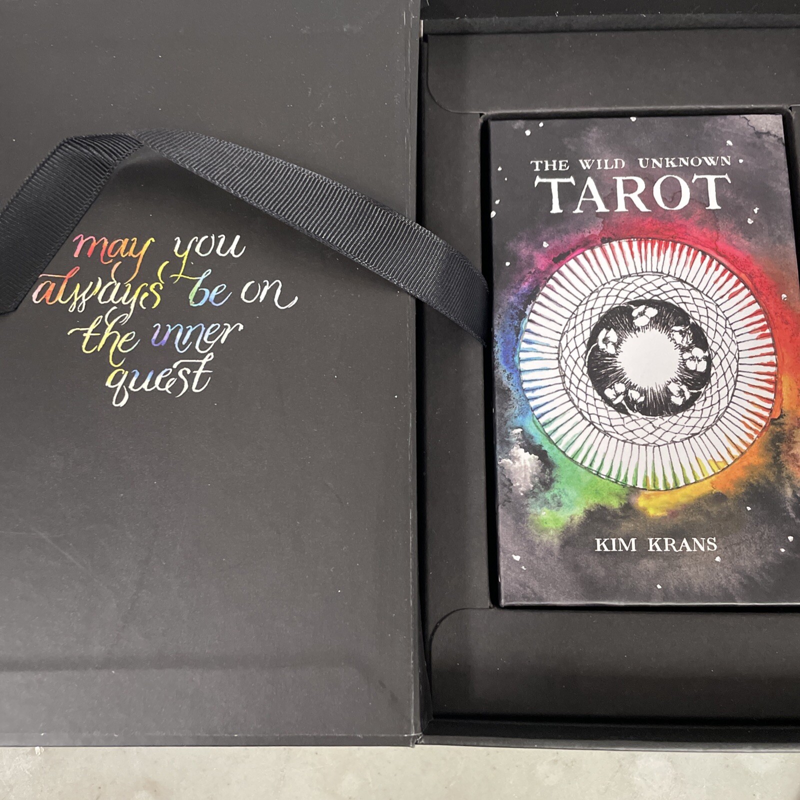 The Wild Unknown Tarot Deck and Guidebook (Official Keepsake Box Set)