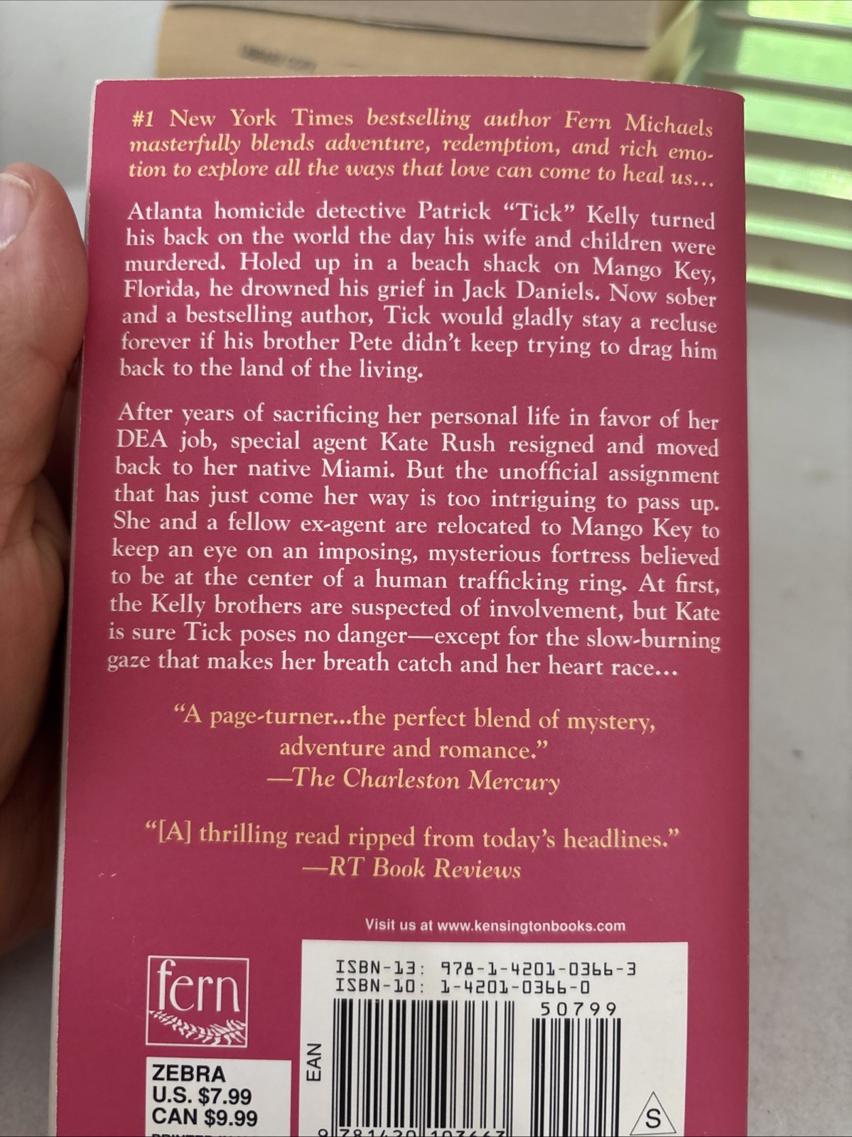 Lot of 10 – Fern Michaels – Mass Paperback Books – FREE SHIPPING
