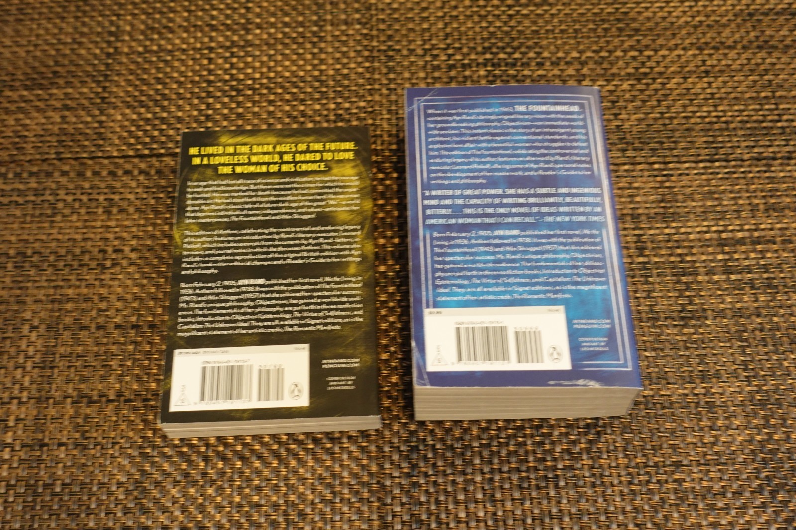 Lot of 2 Ayn Rand Paperback Books : Anthem + The Fountainhead