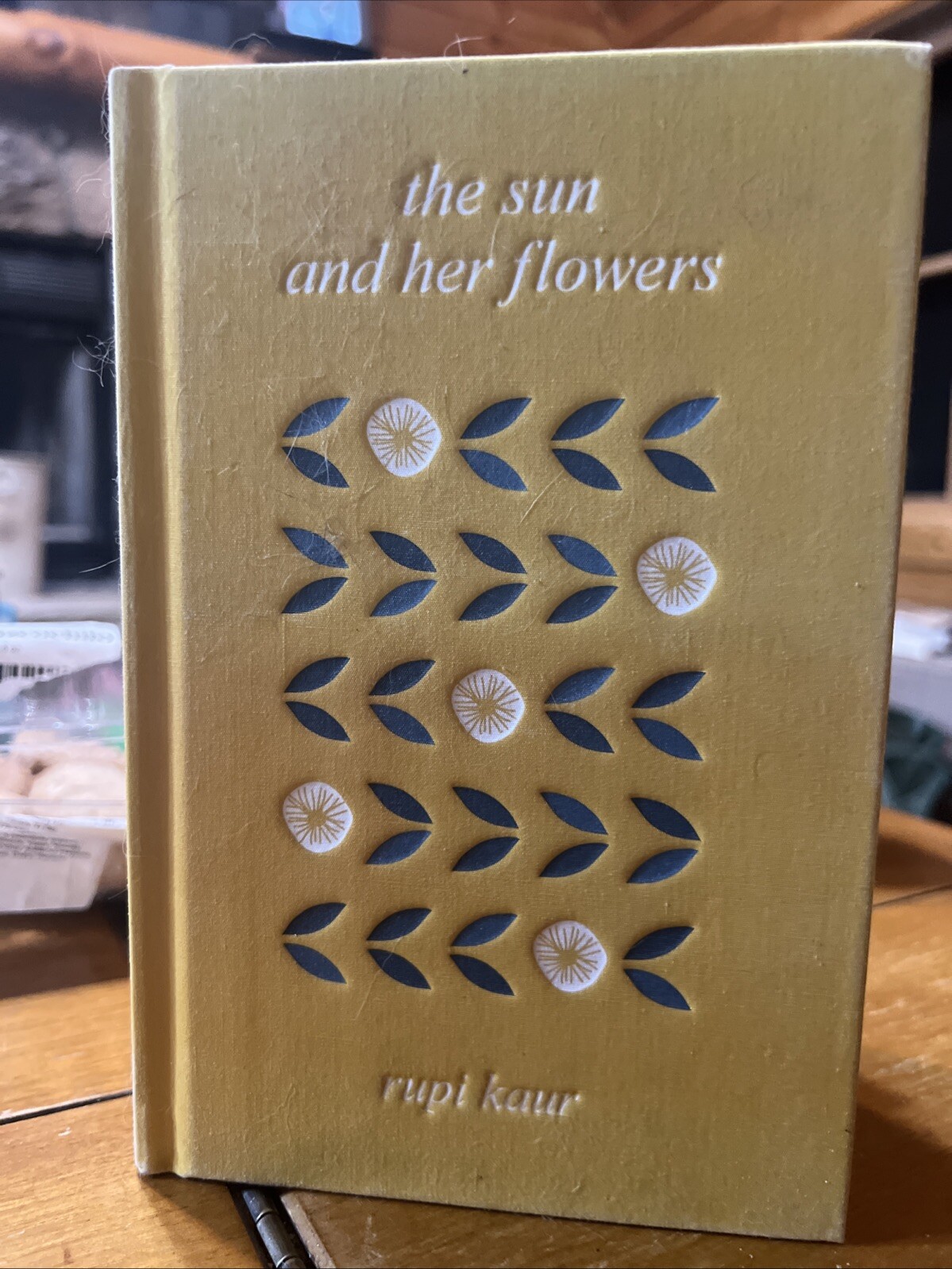 The Sun and Her Flowers, Rubi Kaur, 2018 HC