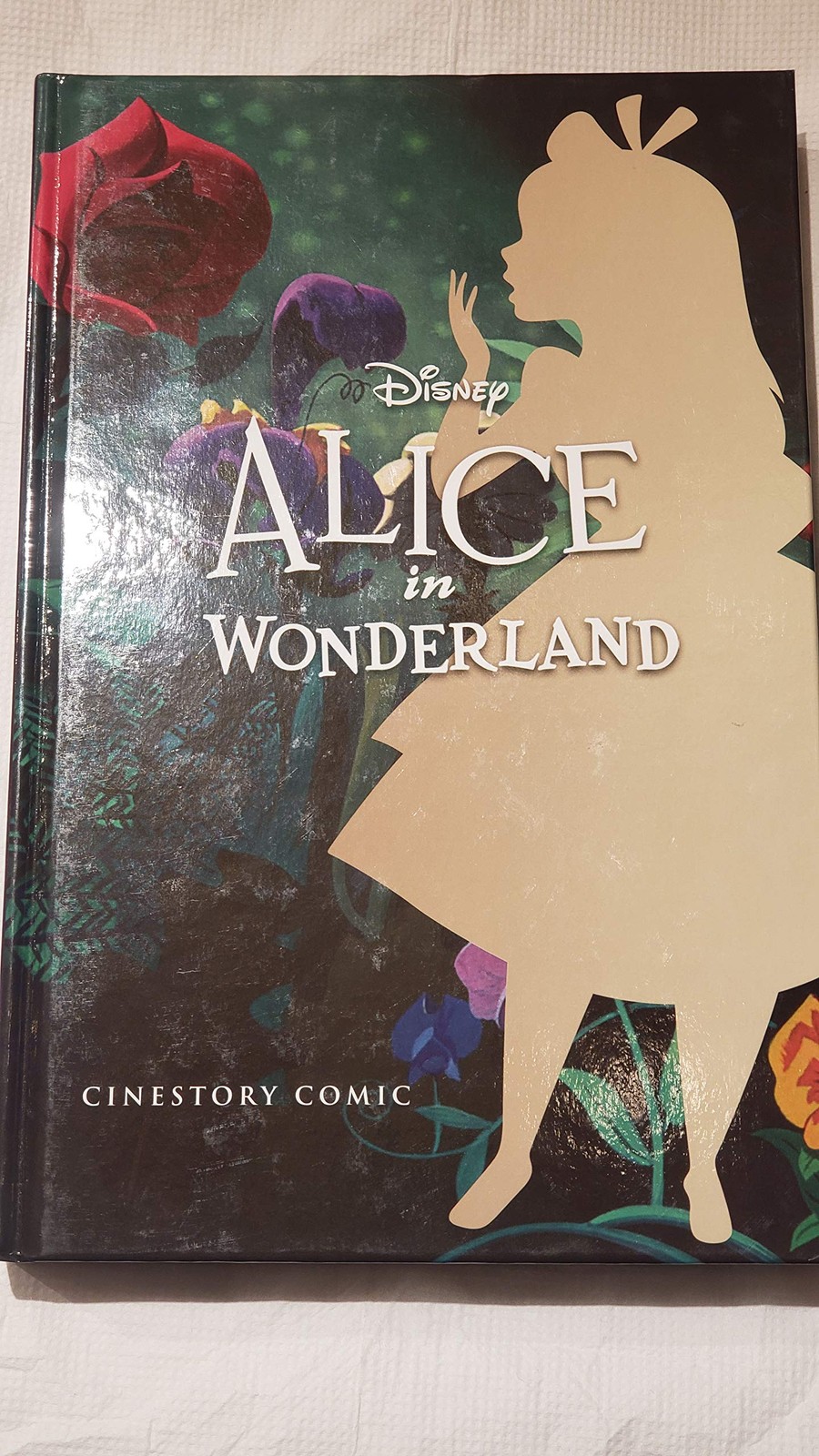 Disney Alice in Wonderland Cinestory Comic 2017