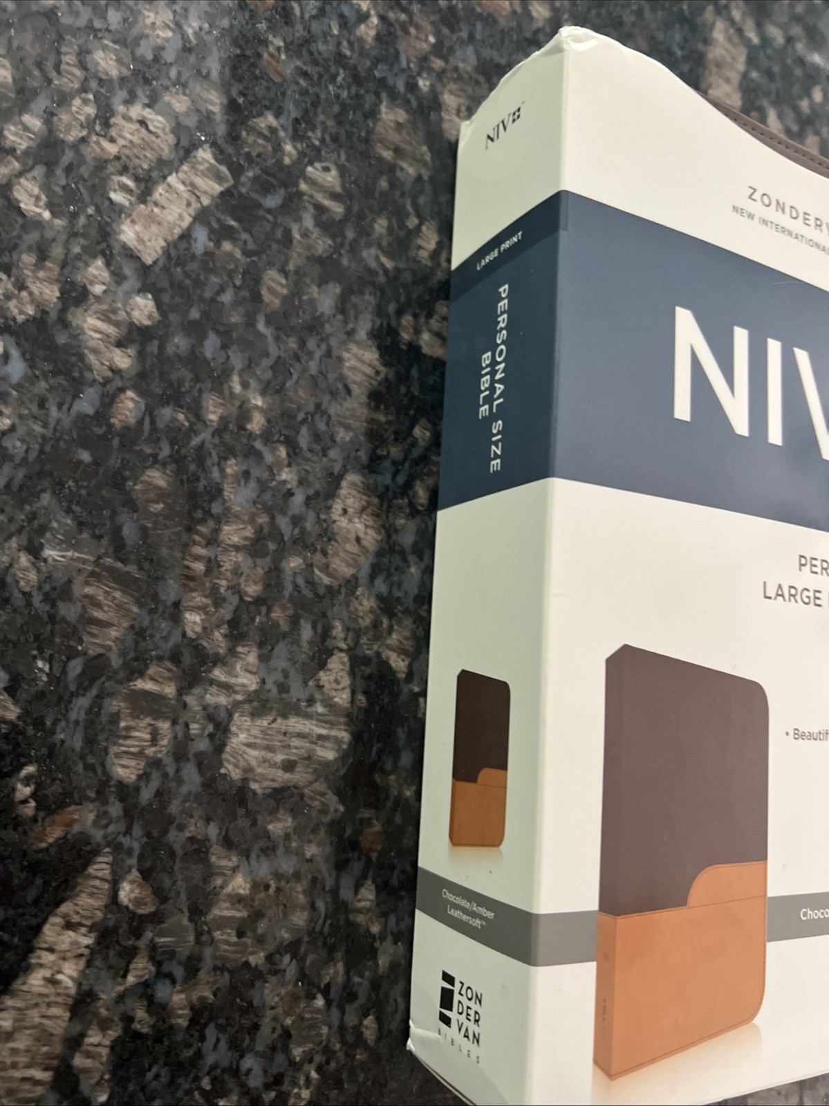 NIV Bible Personal Size Large Print Bible DuoTone Chocolate / Amber Leathersoft