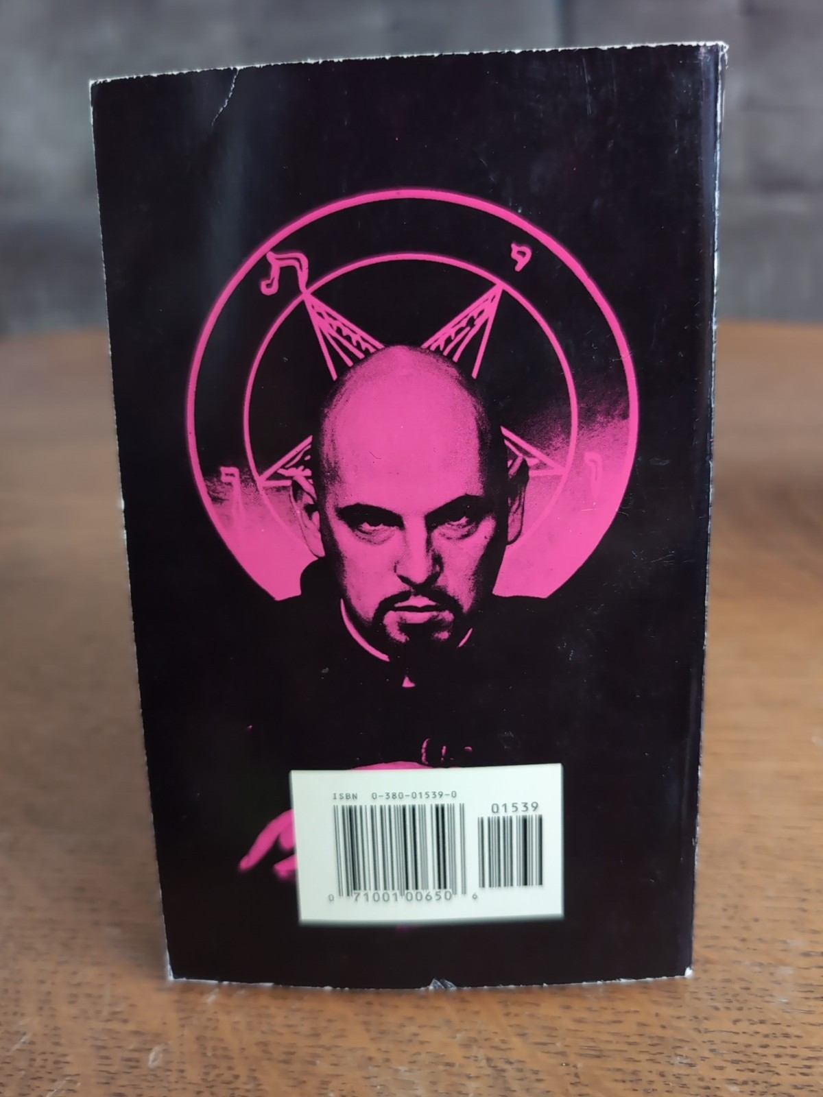 The Satanic Bible – Anton Szandor LaVey 1969 Avon Books Paperback 40th Printing