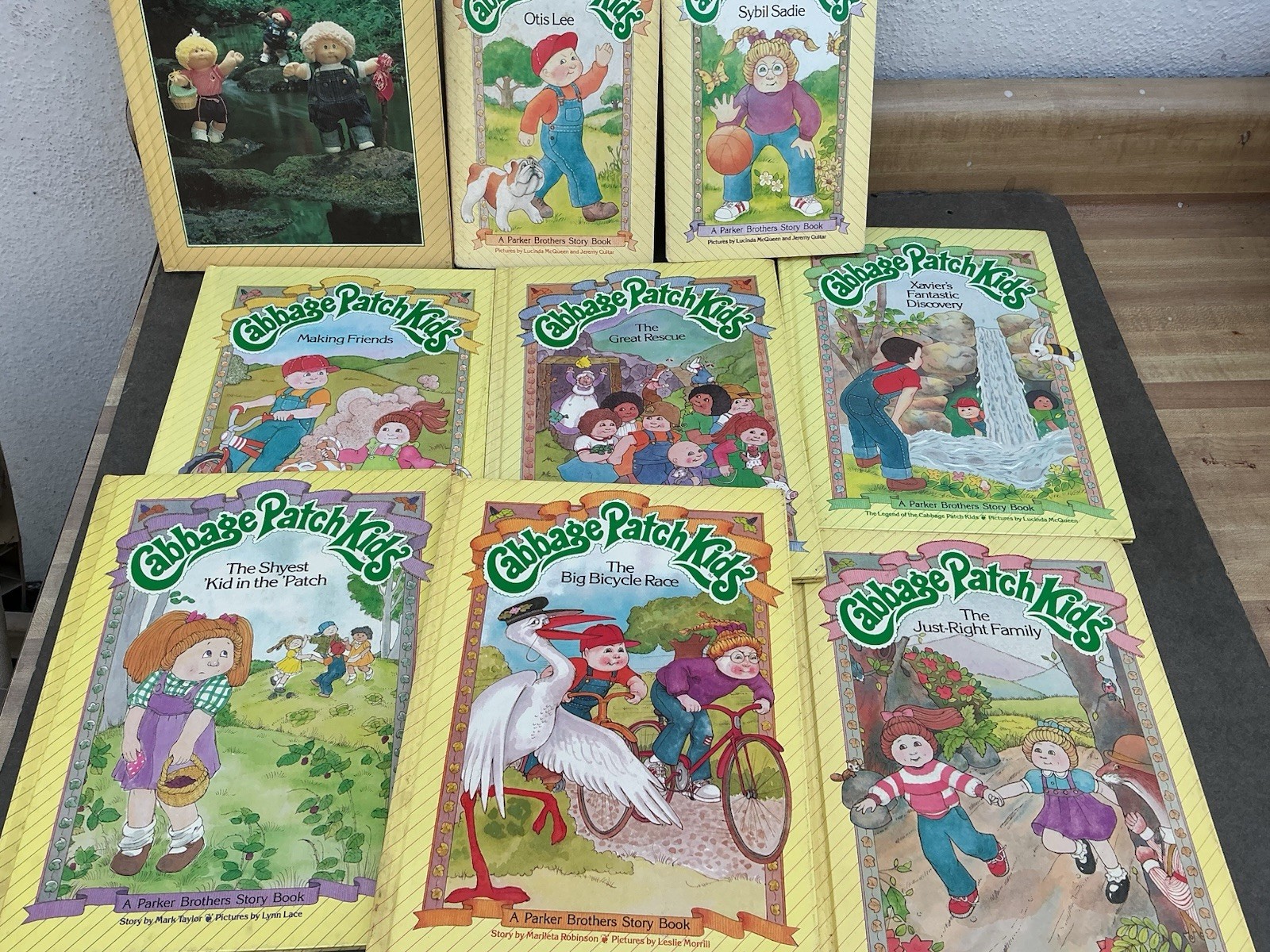 Vintage Cabbage Patch Kids Books Lot of 8 Hardcover Parker Brothers