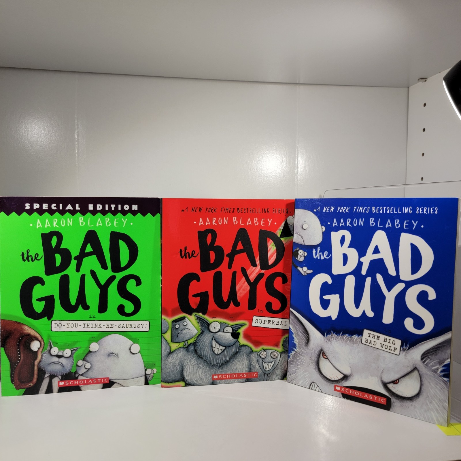 The Bad Guys 1 – 17 Books Aaron Blabey Young Adult Fun Engaging Graphic Novels