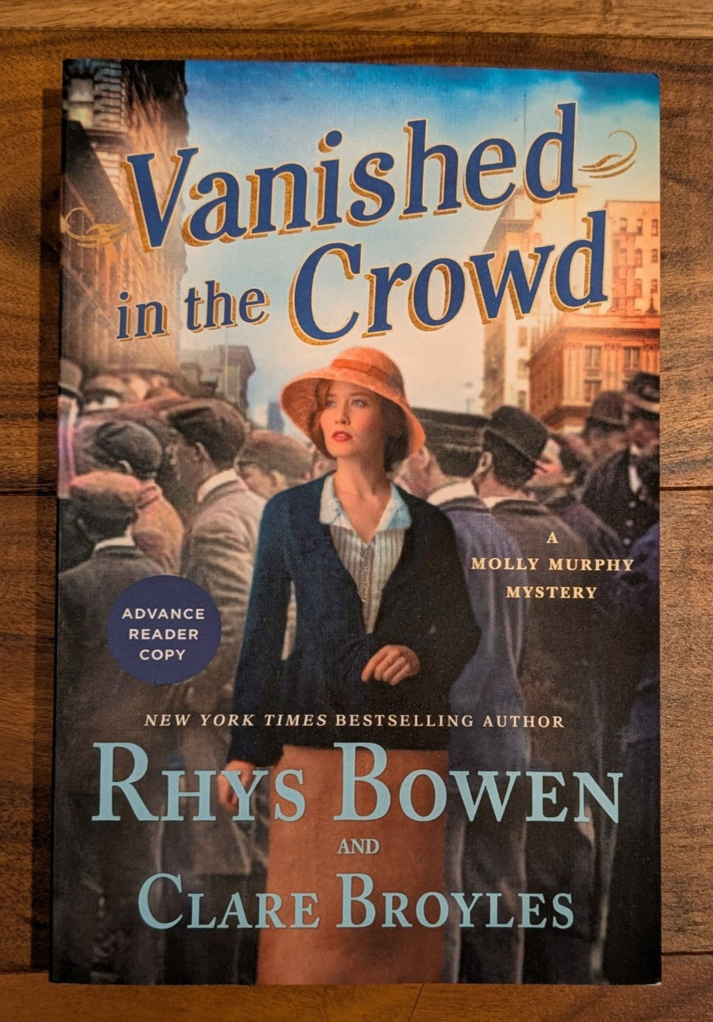 Vanished In the Crowd – Rhys Bowen, Clare Broyles (NEW 3/26, ARC PB)