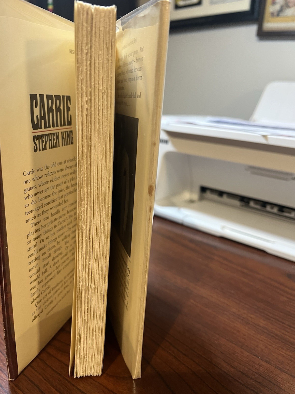 Stephen King, CARRIE, Hardcover $15.95 DJ, First Edition Later Print