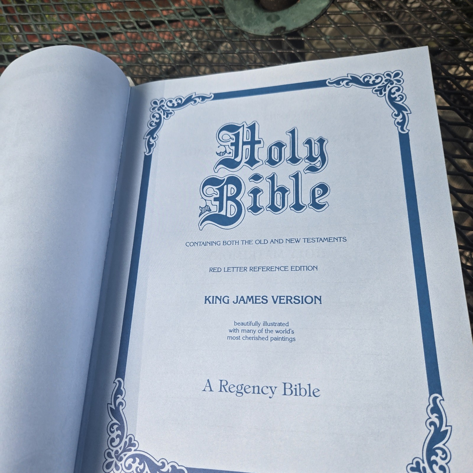 Vintage 1971 Holy Bible Regency King James Version Red Letter White Gold EUC 🙏