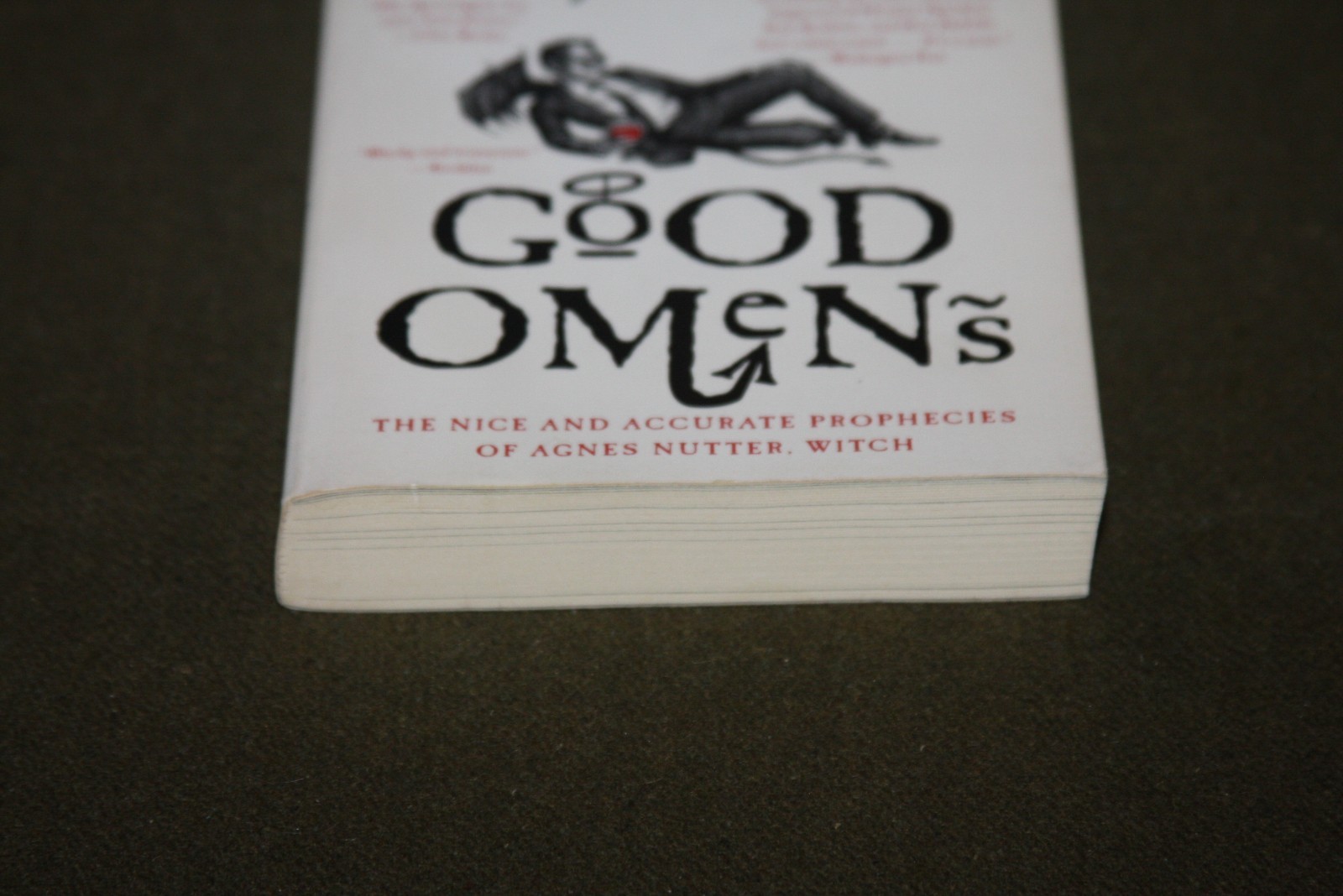 Good Omens by Neil Gaiman & Terry Pratchett 2007 TPB 10th Printing