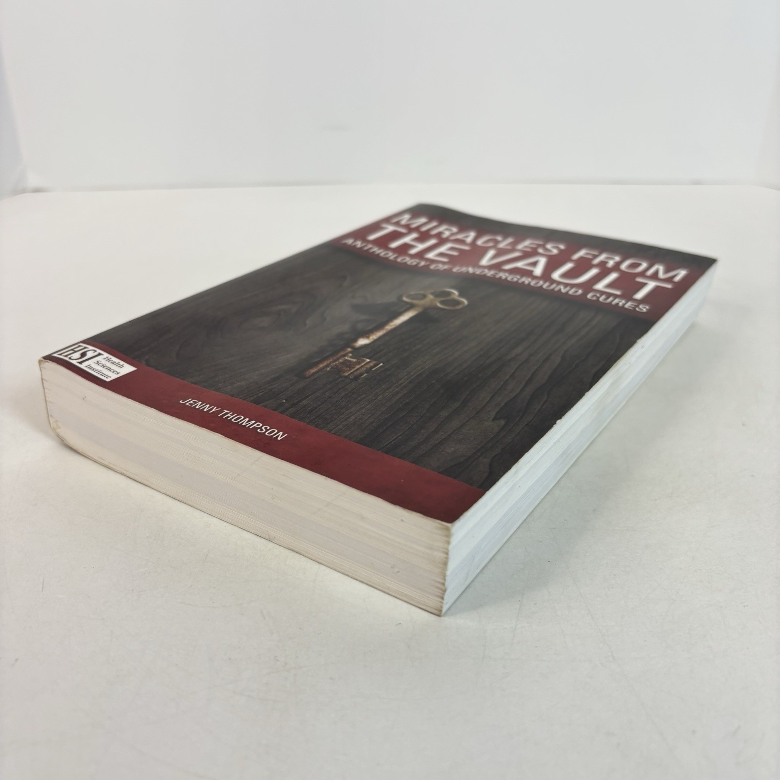 Miracles From the Vault Anthology of Underground Cures Jenny Thompson PB 2015 1H