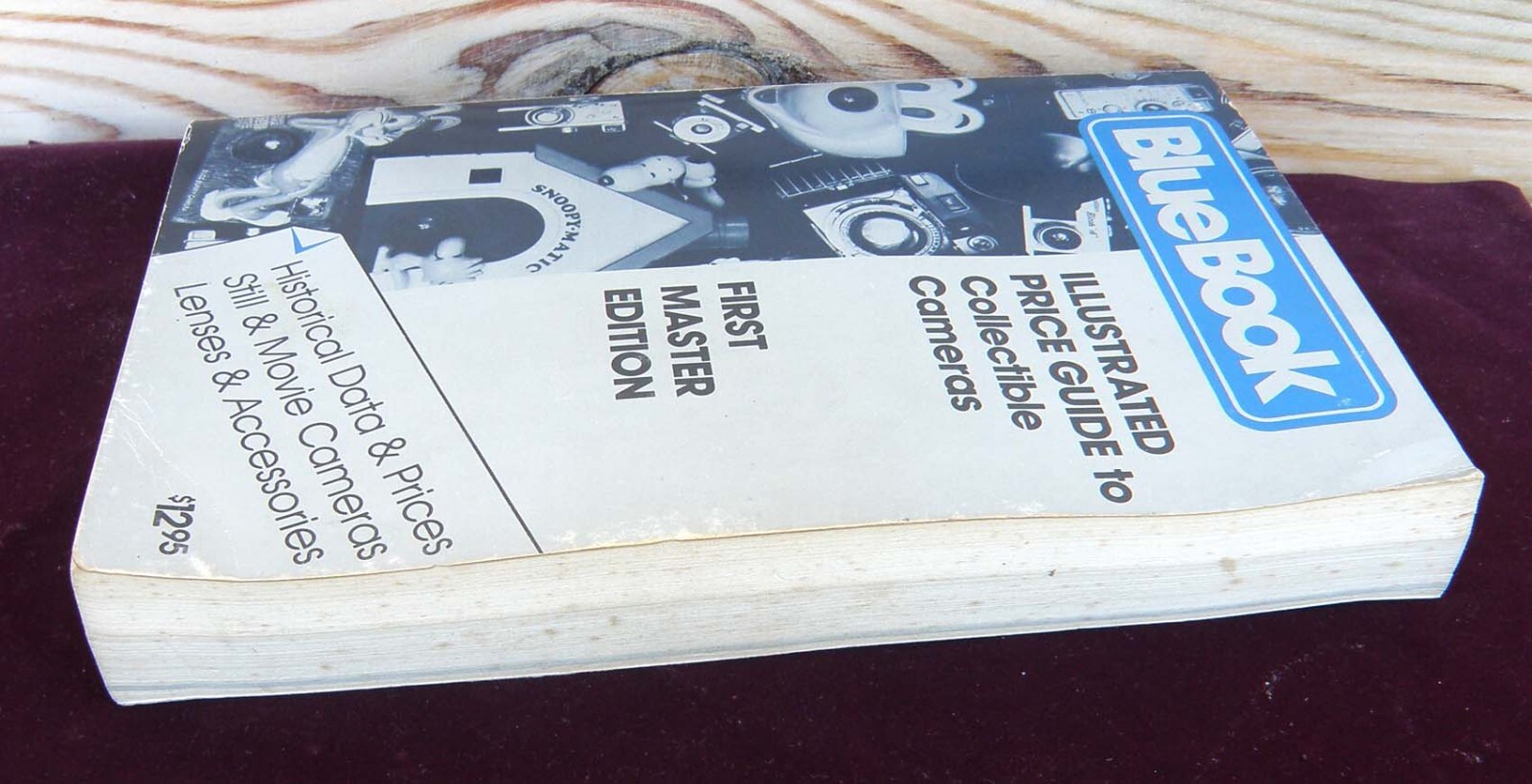 BlueBook Illustrated Price Guide to Collectible Cameras by Myron S. Wolf
