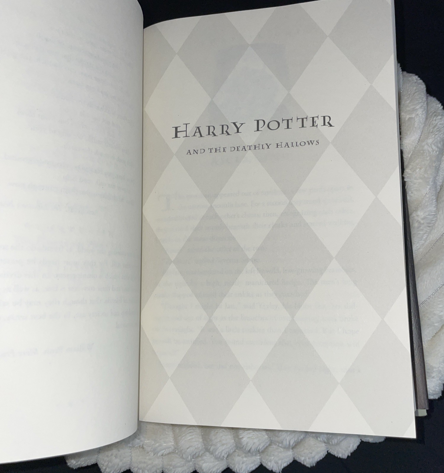 Harry Potter and the Deathly Hallows J.K. Rowling 1st/1st 2007 RARE Page Errors