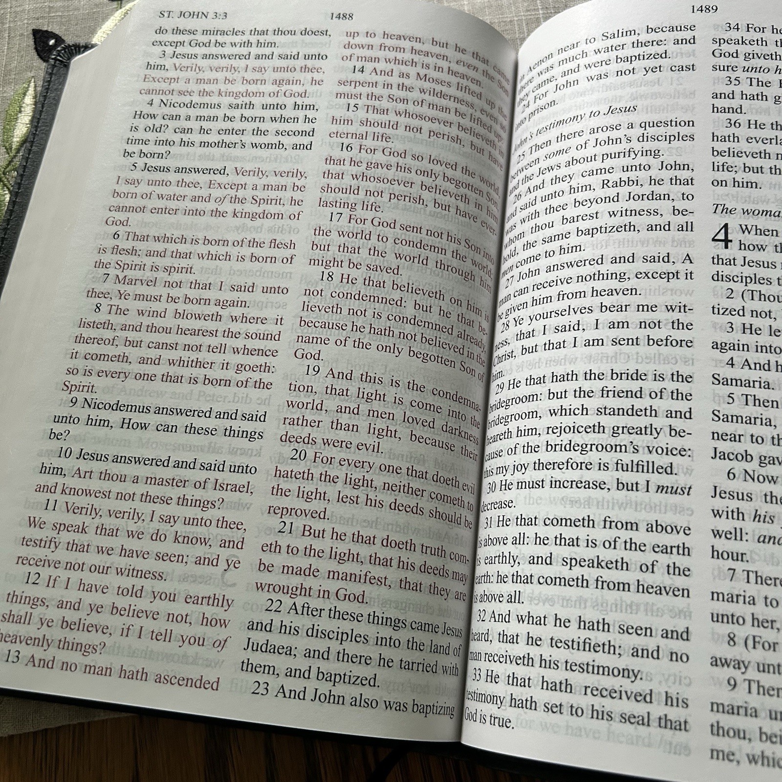 The Holy Bible King James Larger Print Black Italian Duo-Tone Zondervan Boxed