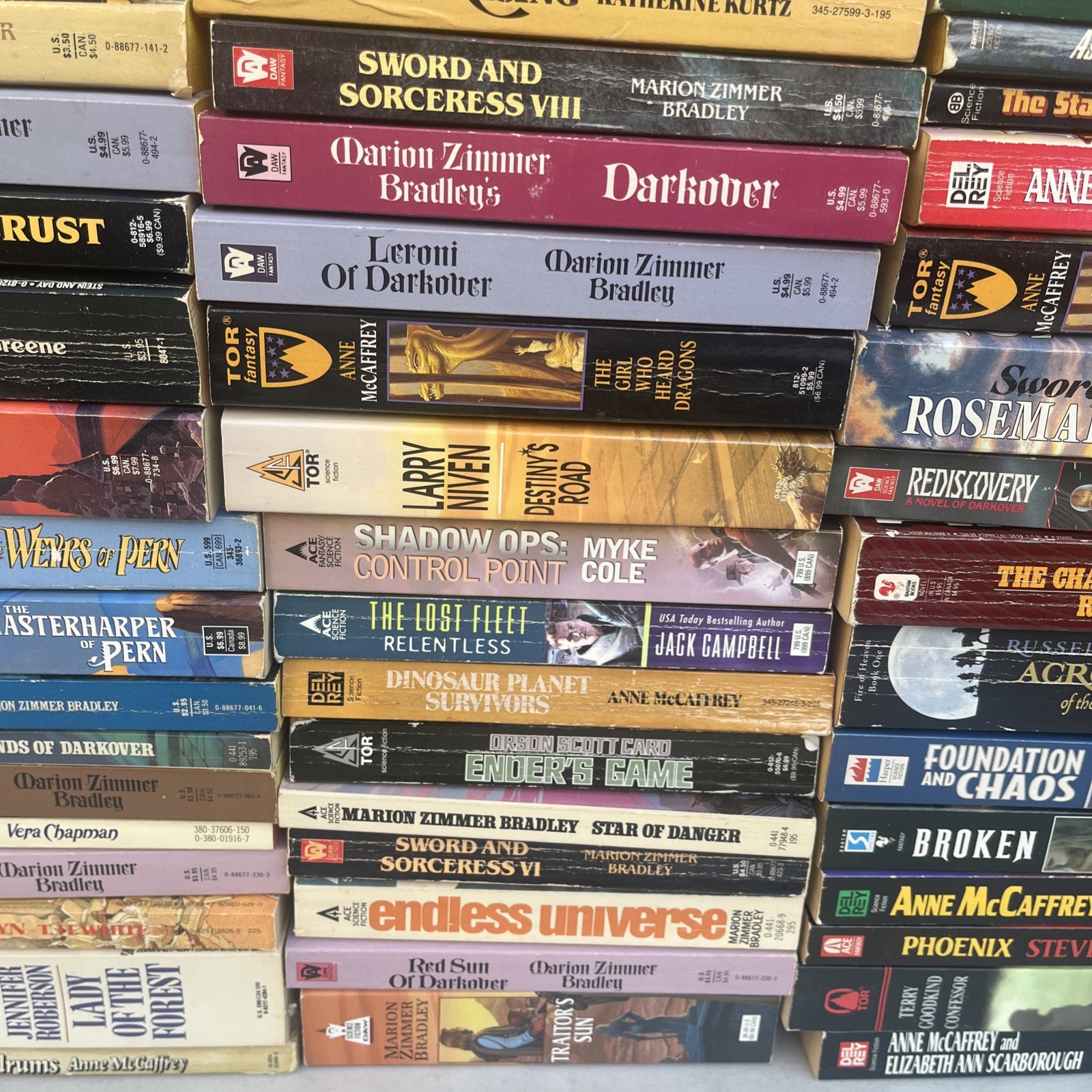 HUGE 122 BOOK LOT Vintage/Modern Mix Sci-Fi Fantasy Paperback Science Fiction