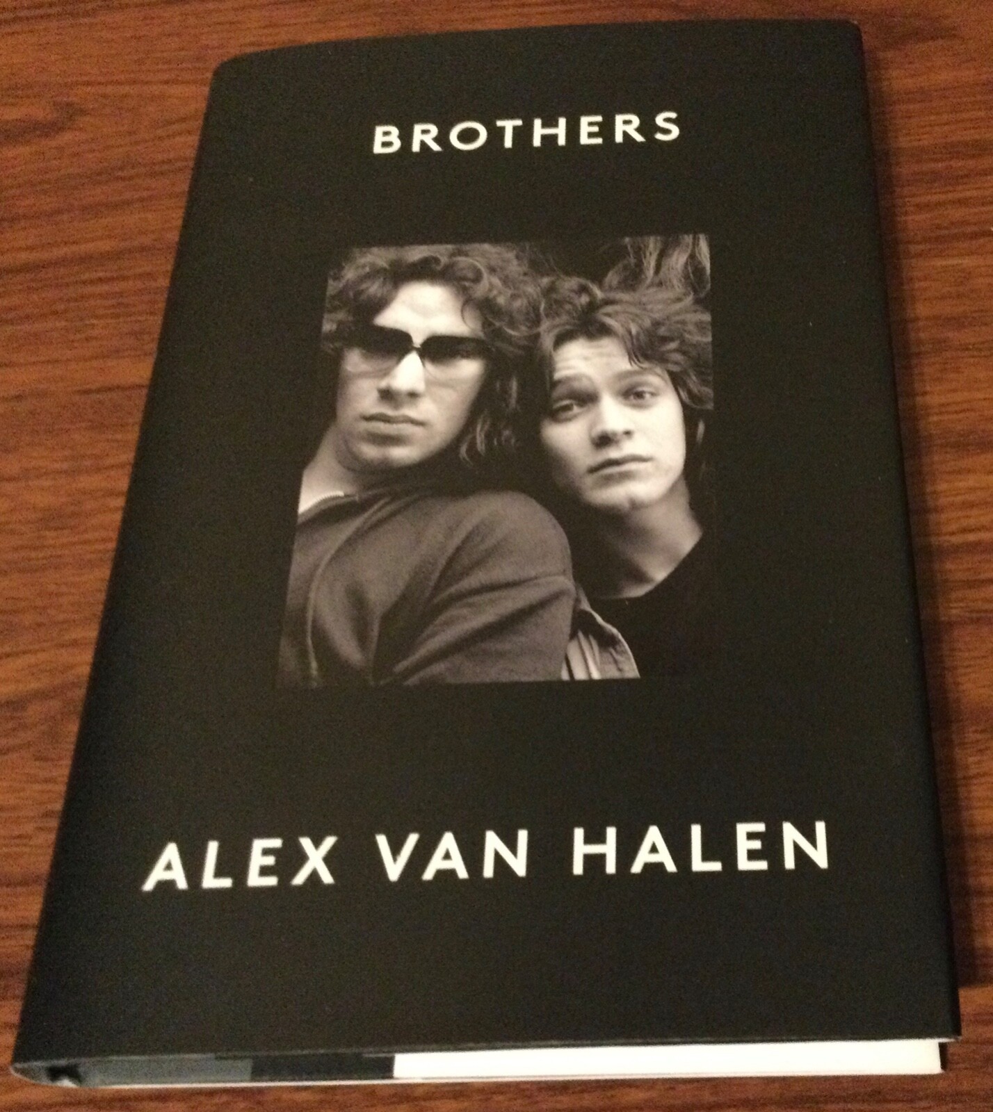 ALEX VAN HALEN SIGNED BROTHERS BOOK EDDIE NYC +4×6 PROOF PHOTO NYC 10/2 COOL