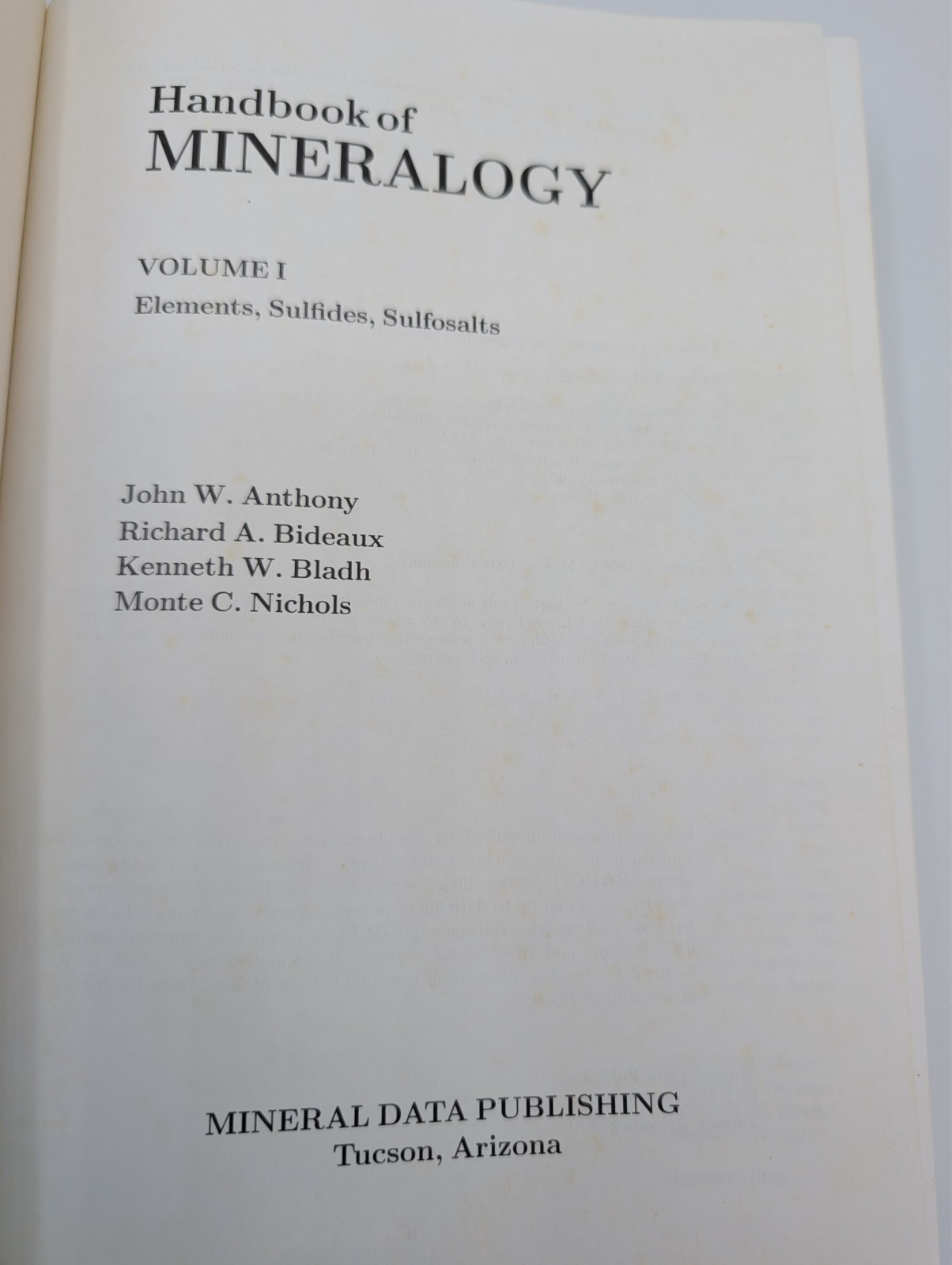 Handbook of Mineralogy Vol. 1 : Elements, Sulfides, Sulfosalts