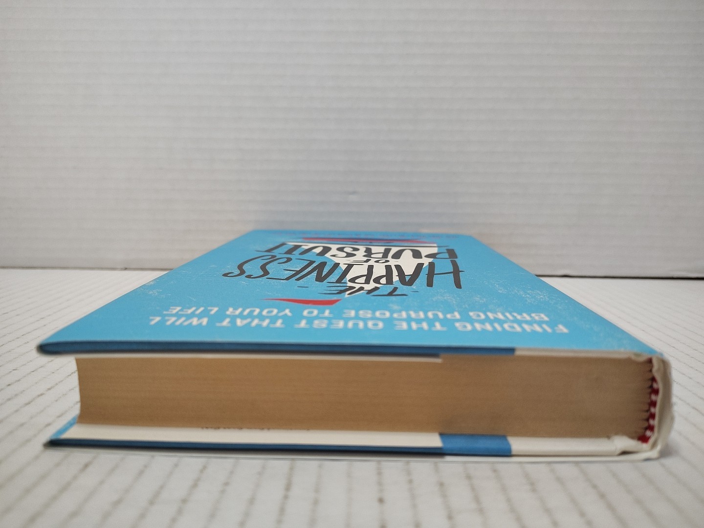 THE HAPPINESS OF PURSUIT by Chris Guillebeau (2014, HC/DJ 1st/1st) * SIGNED *
