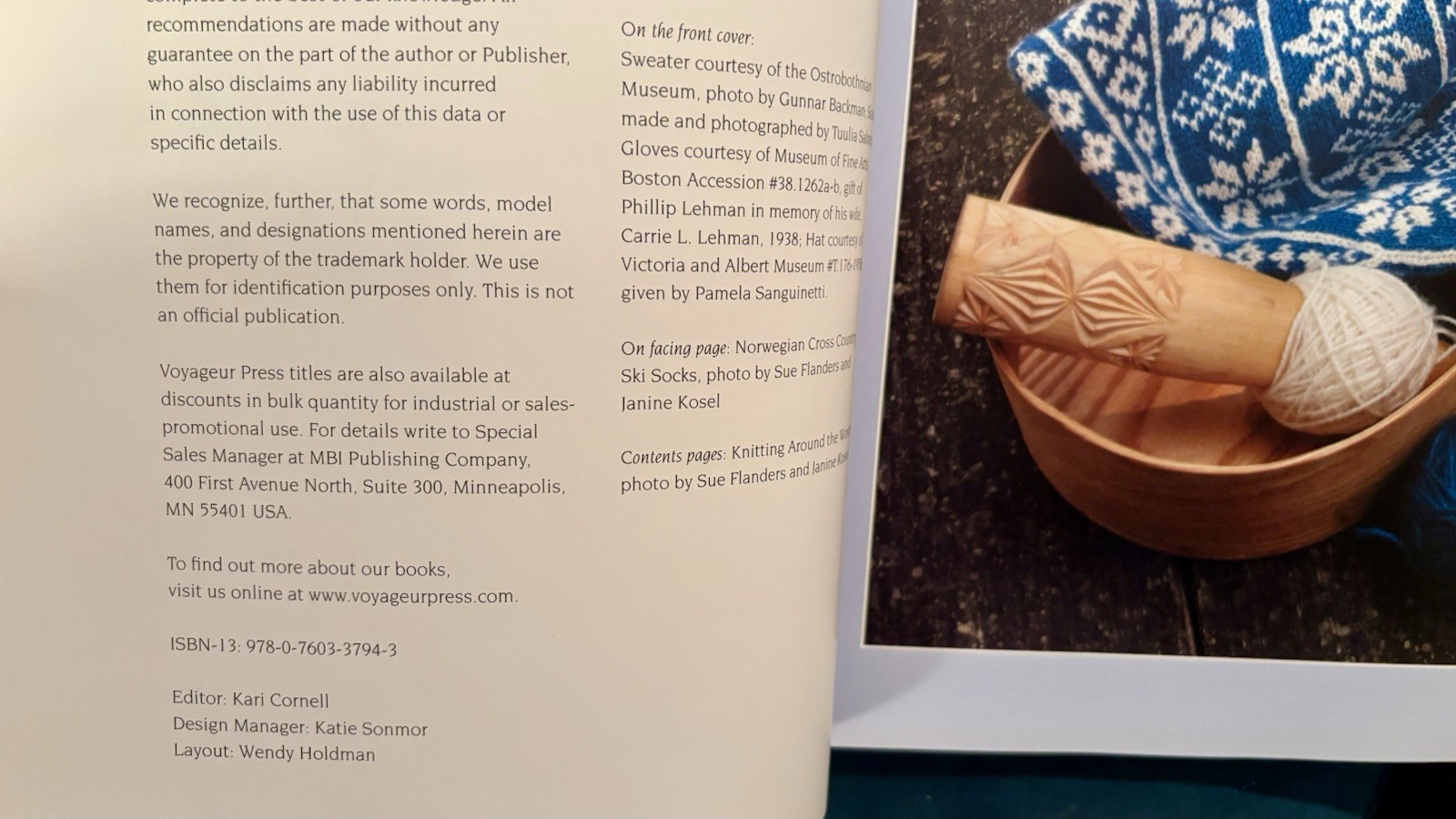 Knitting Around the World, Leli Nargi, 2014, HB, D J. Ist Ed. New