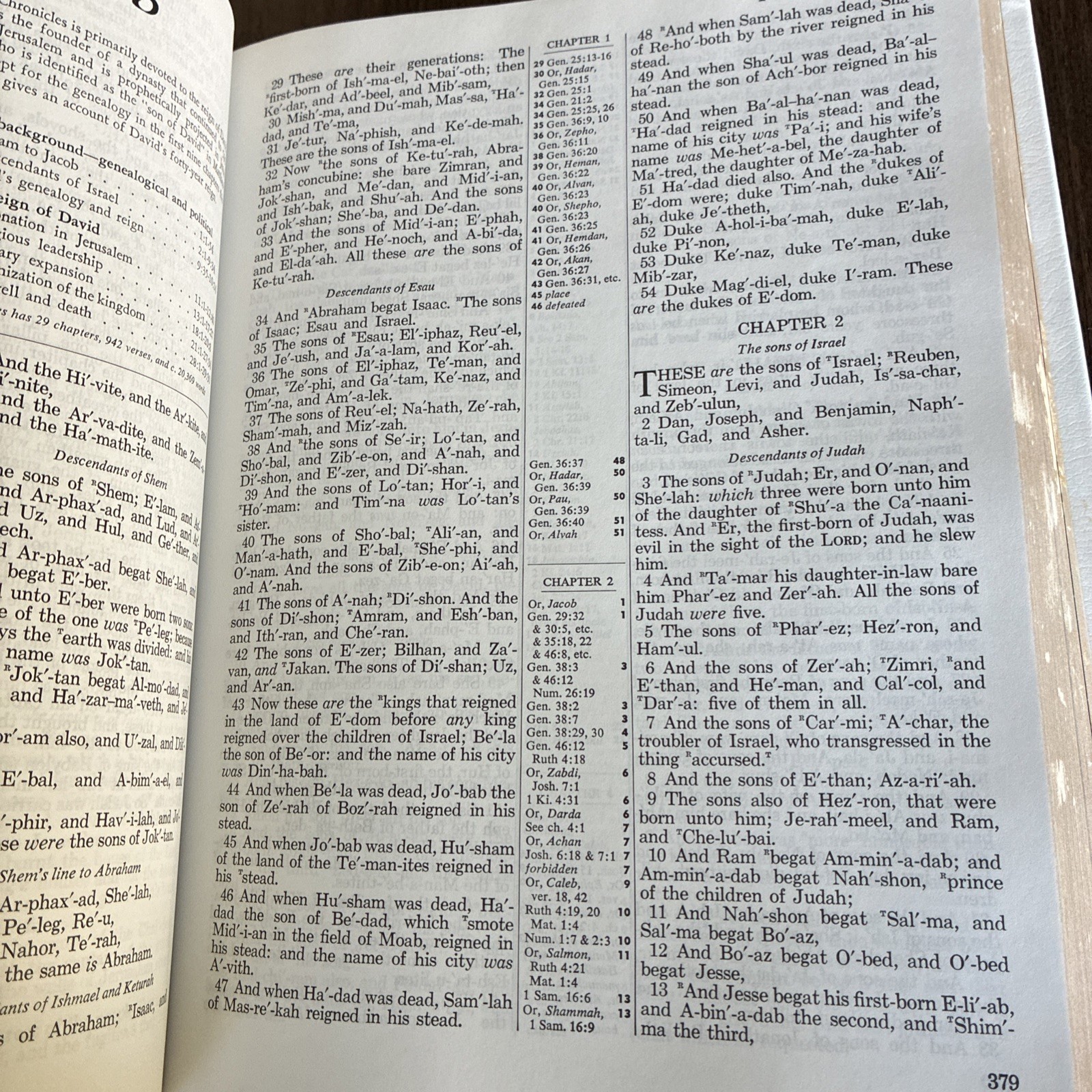 Vintage Holy Bible : Family Reference Edition