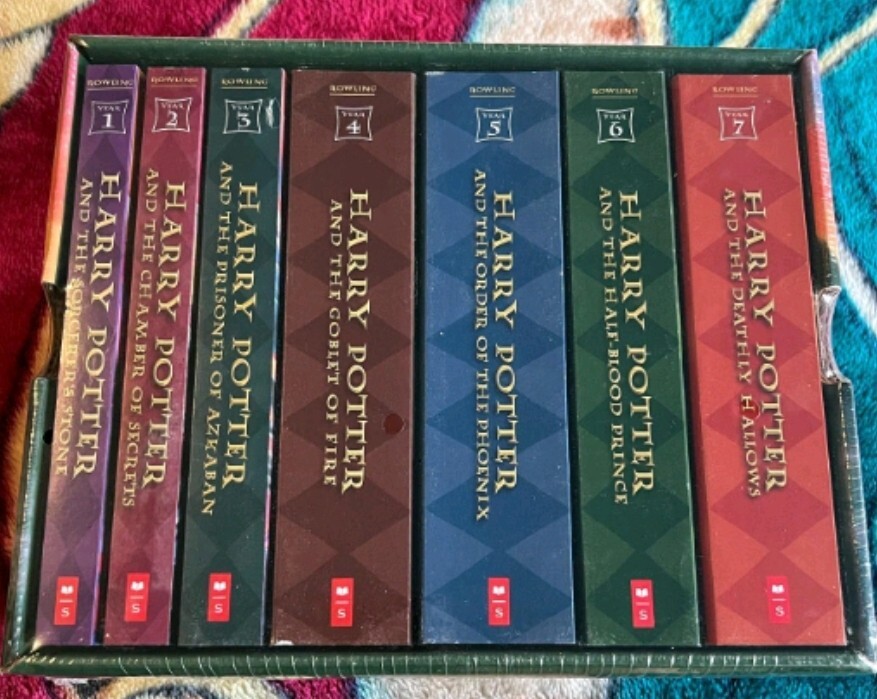 Harry Potter The Complete Series Books 1-7 Scholastic Paperback Set J.K. Rowling