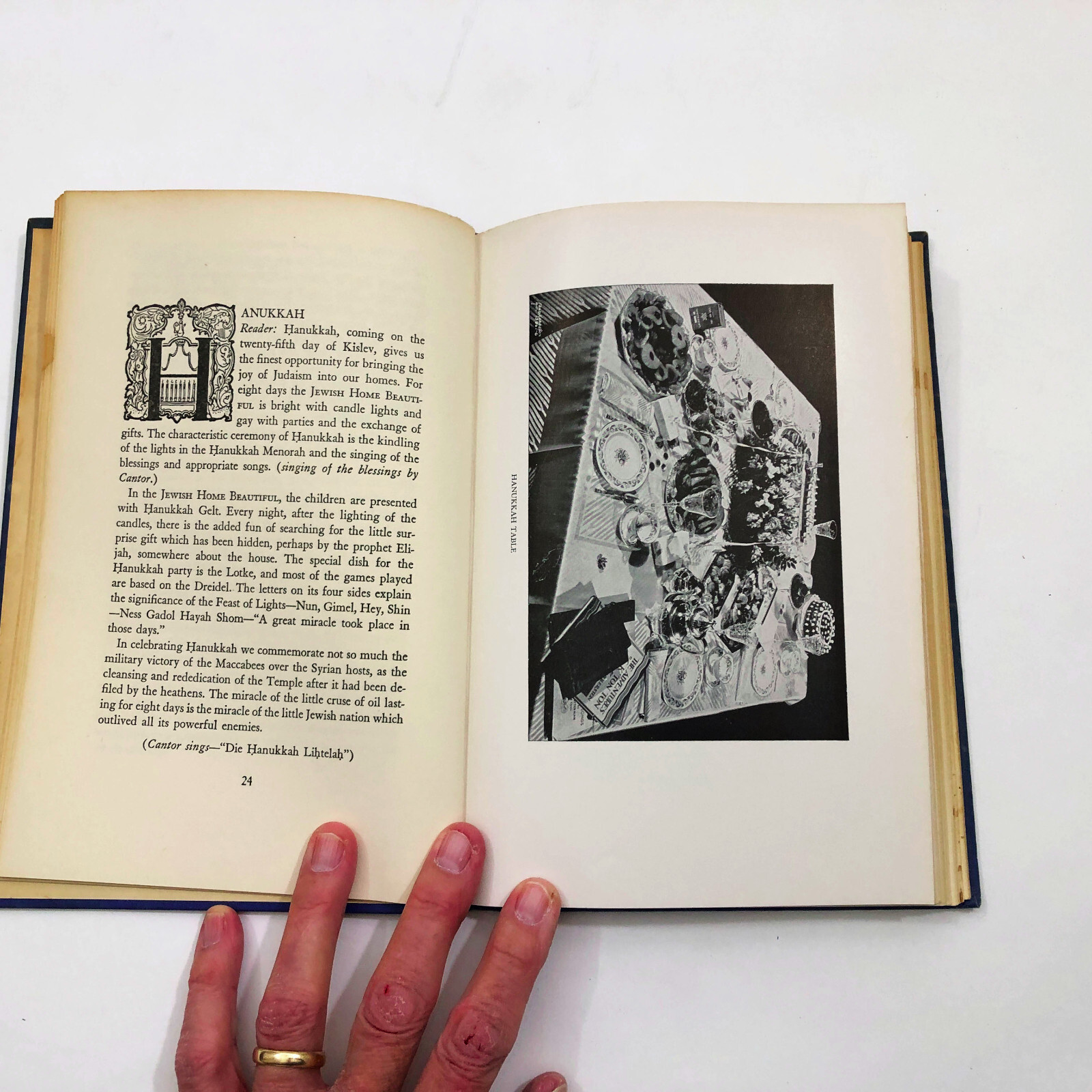 The Jewish Home Beautiful 6th Printing 1950 HB 136 Pages Illustrated